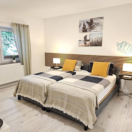 Ferienhaus Westermann, 4 Schlafzimmer, Waschmaschine, Trockner, Businesswohnung, Monteurzimmer ซาลซ์กิทเทอร์ ภายนอก รูปภาพ
