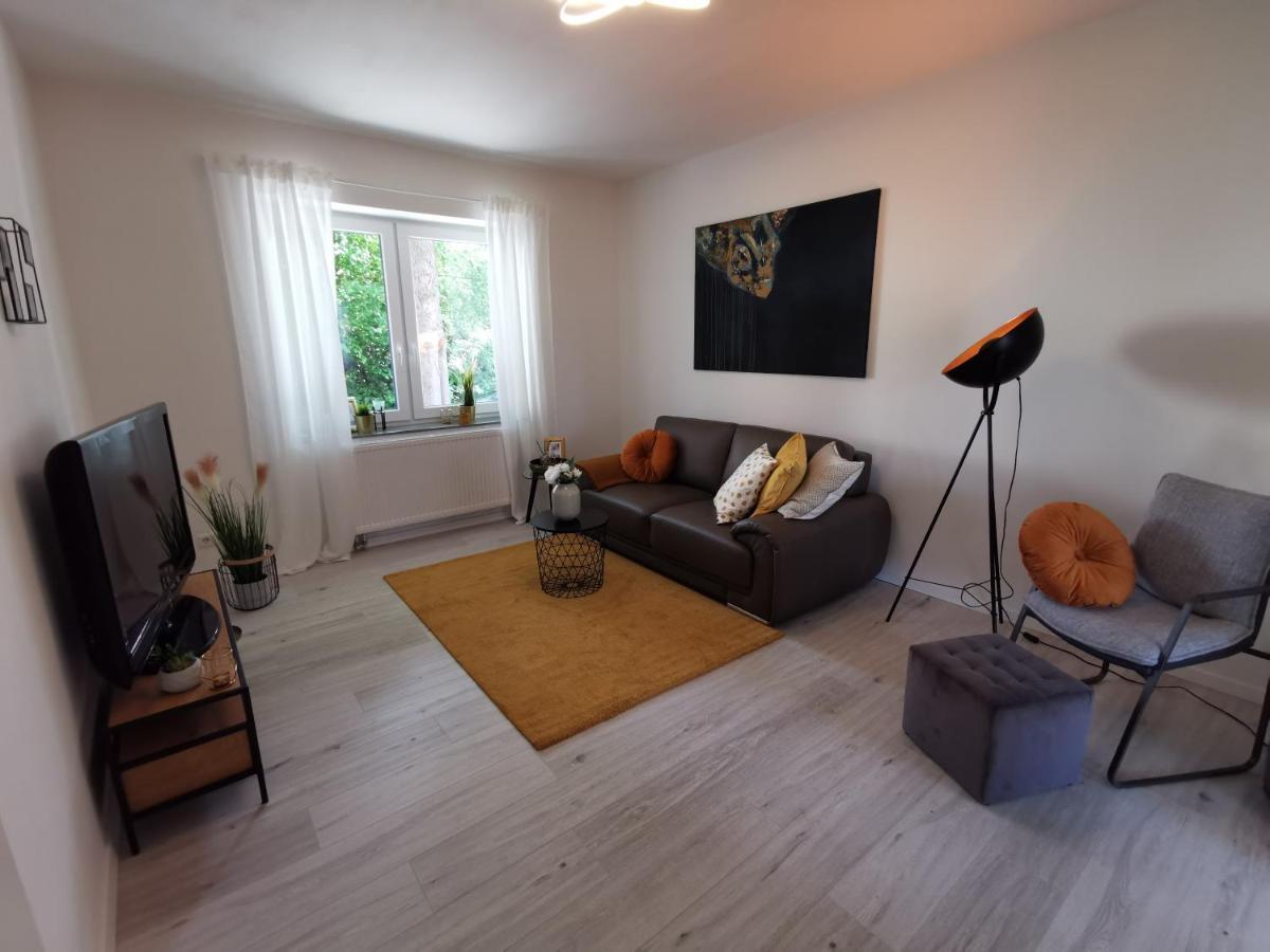 Ferienhaus Westermann, 4 Schlafzimmer, Waschmaschine, Trockner, Businesswohnung, Monteurzimmer ซาลซ์กิทเทอร์ ภายนอก รูปภาพ